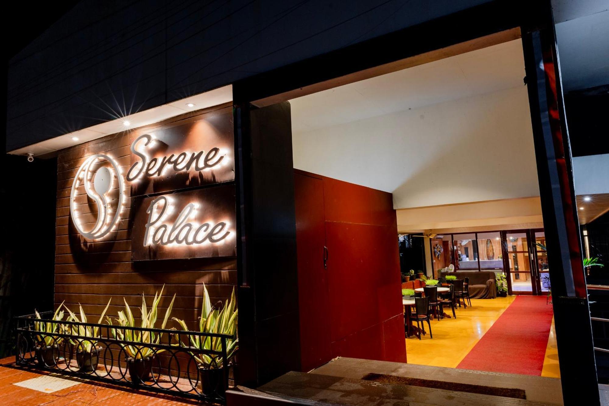 Hotel Serene Palace 布莱尔港 外观 照片